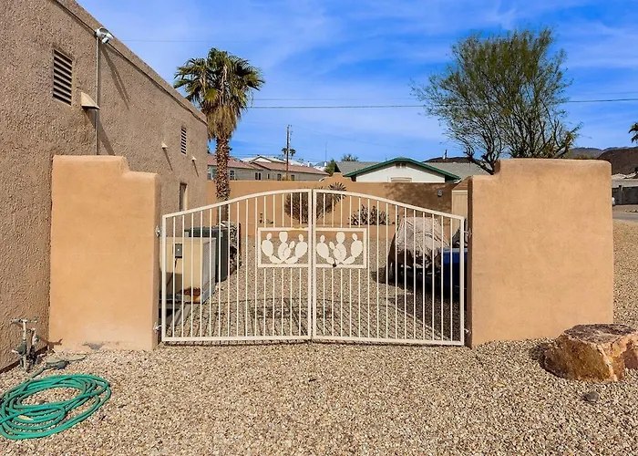 Holiday home Havasu Aloha Pool Firepit Designed For Comfort
